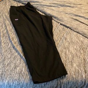 Cherokee workwear scrub elastic bottoms.